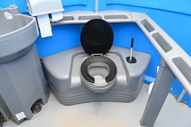 Best Portable restroom trailer rental  in Siler City, NC